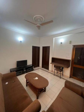 Lovely newly furnished independent apartment
